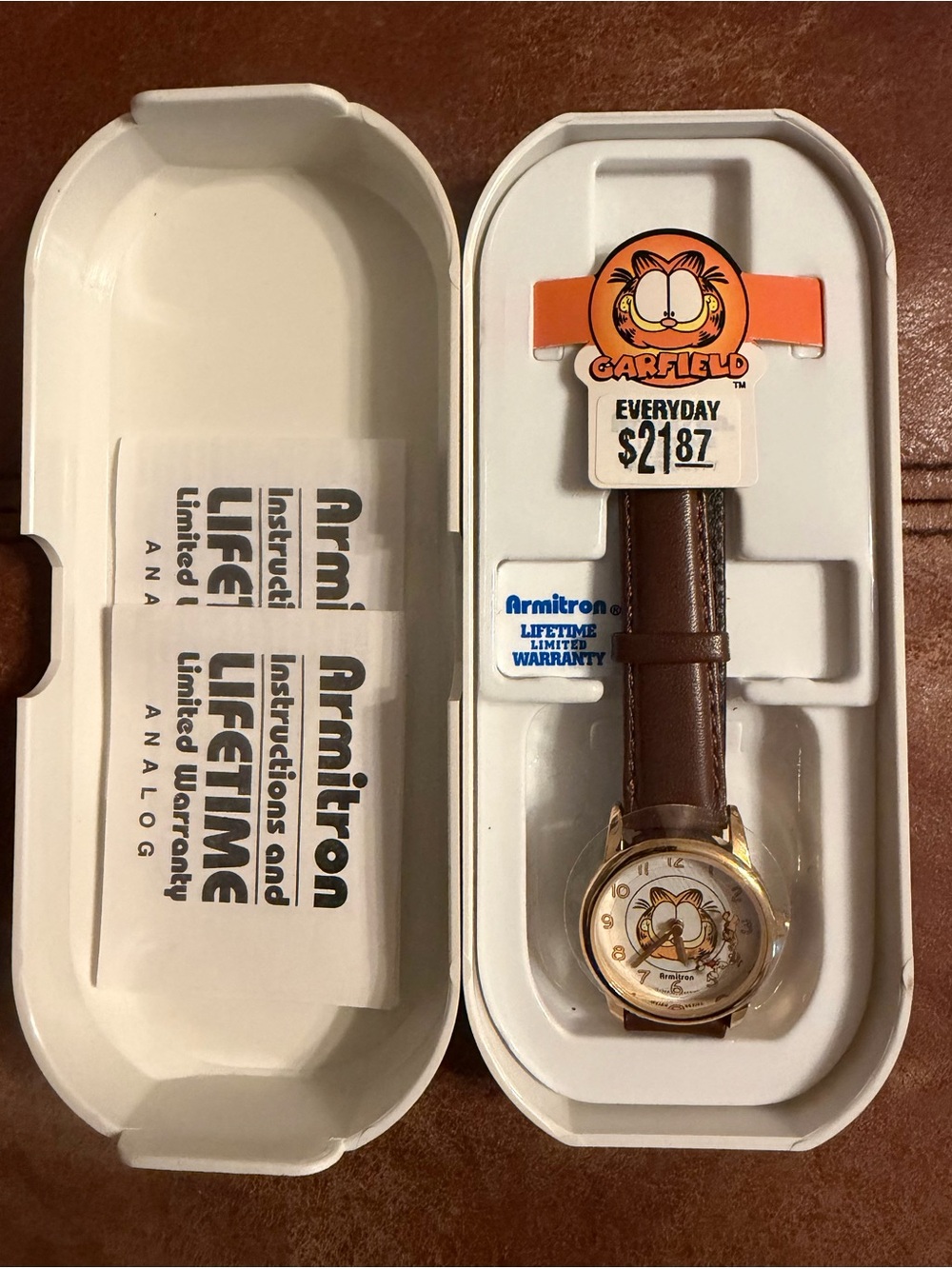 RARE NEW IN Original Box DEADSTOCK Vintage Armitron Garfield Ladies Watch